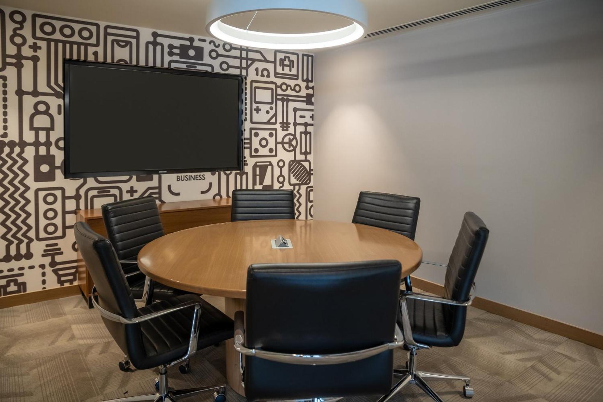 Fiesta Americana Viaducto Aeropuerto Kota Meksiko Bagian luar foto A meeting room at the headquarters of the Wikimedia Foundation