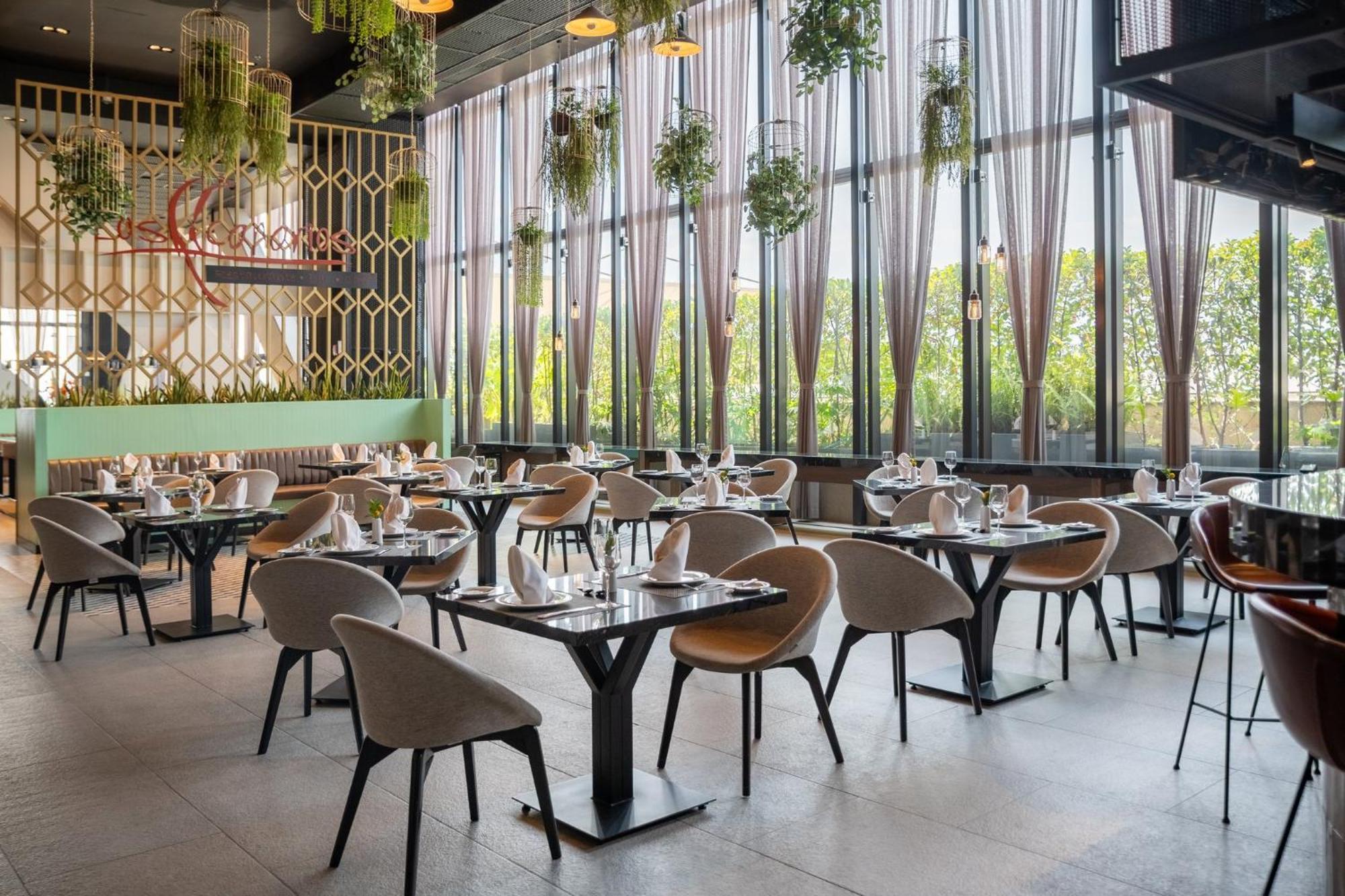 Fiesta Americana Viaducto Aeropuerto Kota Meksiko Bagian luar foto Restaurant interior